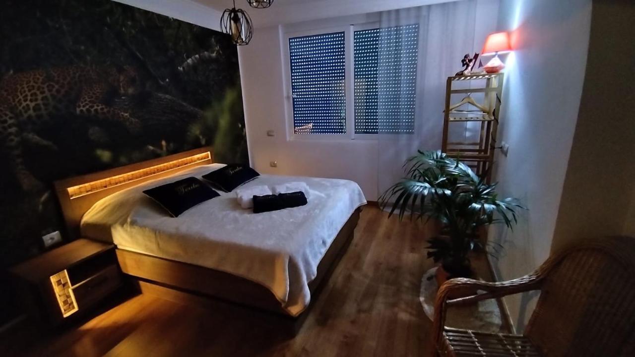 Teuta- Luxury Penthouse 200M2 Apartment Sarande Luaran gambar